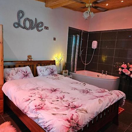 شقة كلونيمل  في Baron Park House المظهر الخارجي الصورة