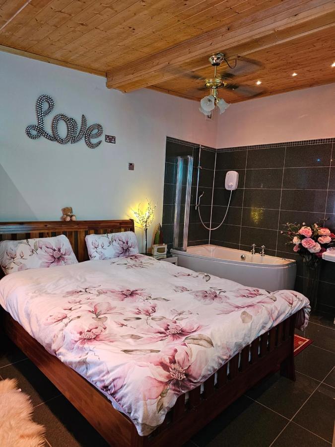 شقة كلونيمل  في Baron Park House المظهر الخارجي الصورة